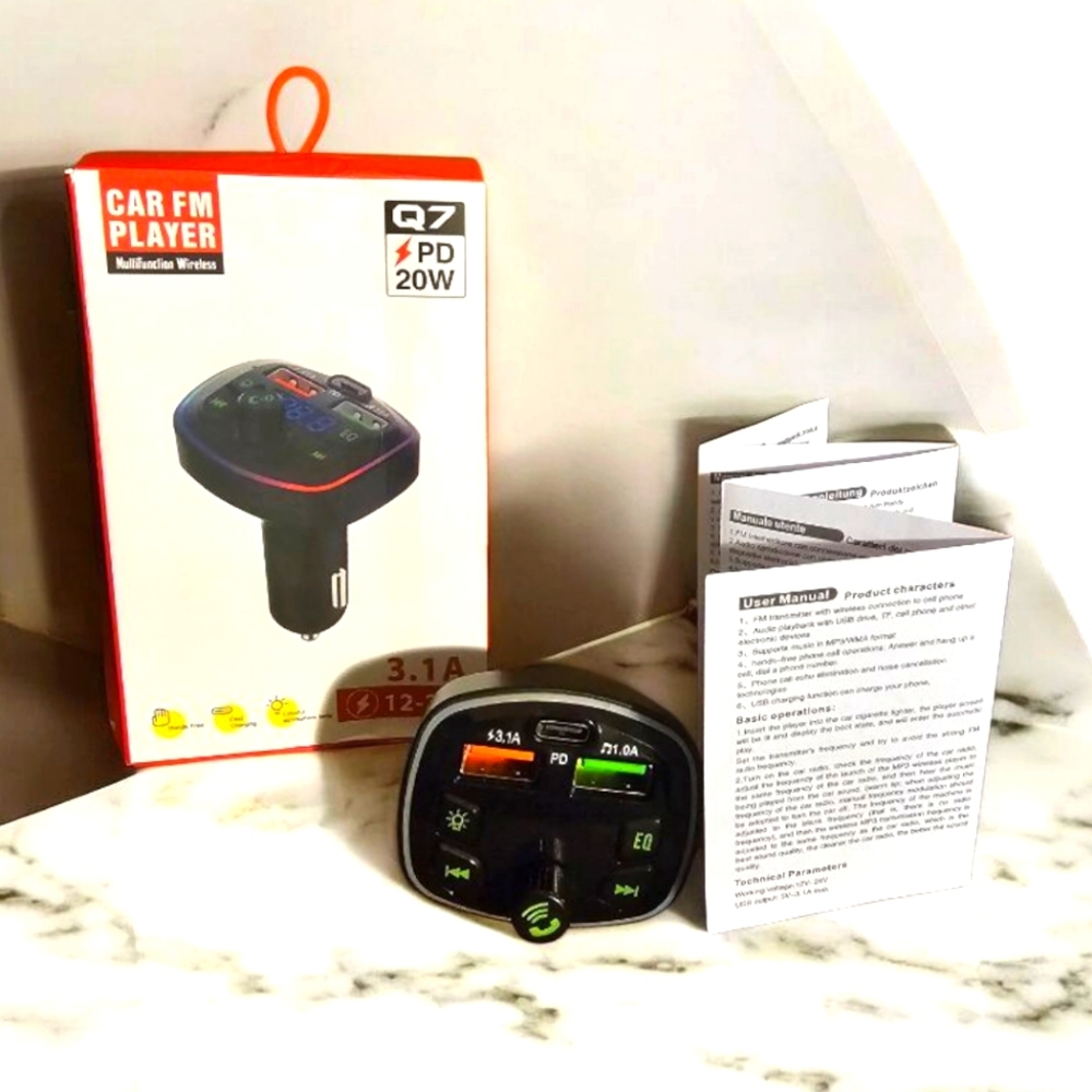 🎶 NIB🎶 Car Multi-function USB Type C Wireless Fast Charger & FM Transmitter